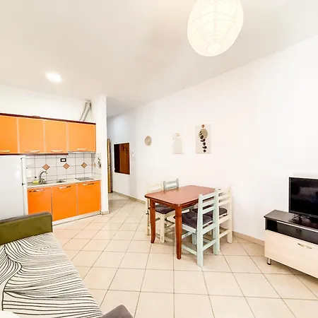 Sol - Entire On A Budget Appartamento *