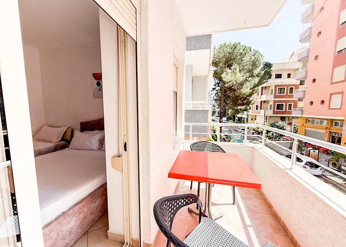 Apartment Sol - Entire On A Budget Durrës