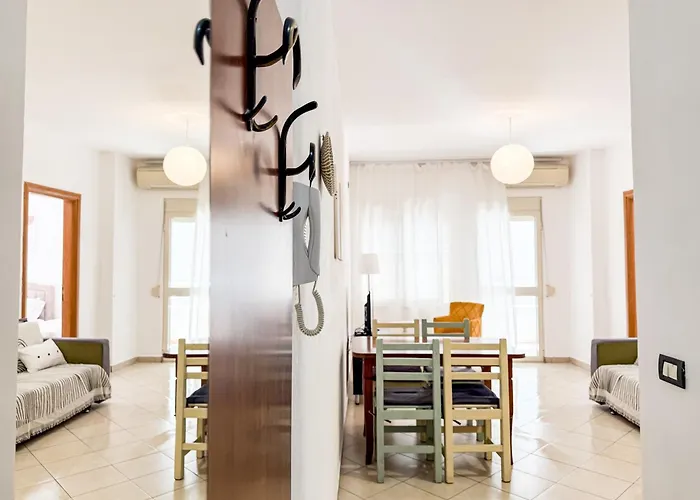 Sol - Entire On A Budget Apartment