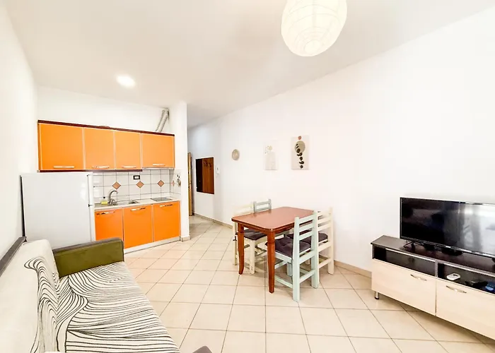Sol - Entire On A Budget Apartment *