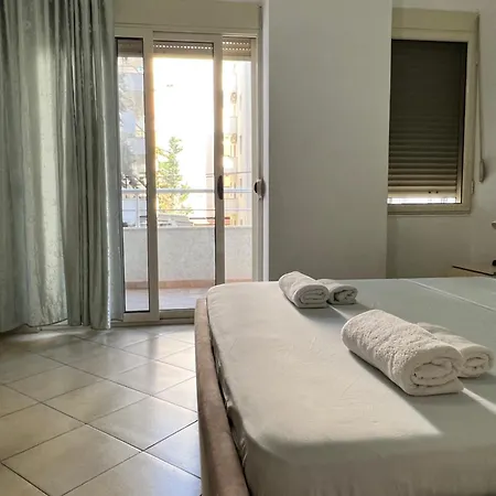 Sol - Entire On A Budget Apartment