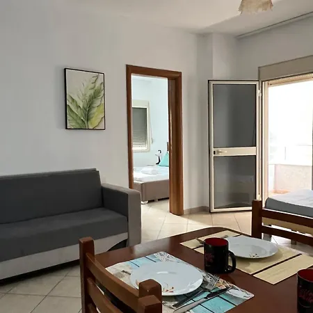 Sol - Entire On A Budget Apartment Durres