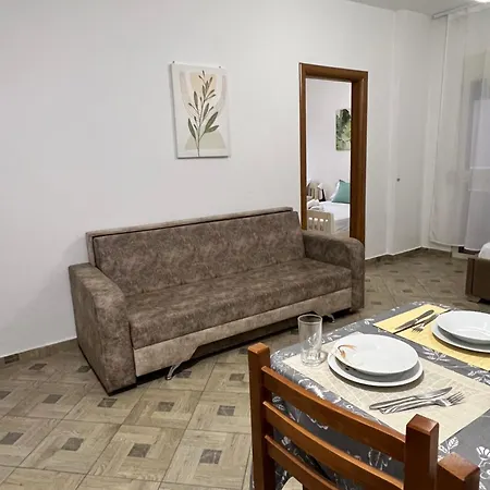 Sol - Entire On A Budget Apartment