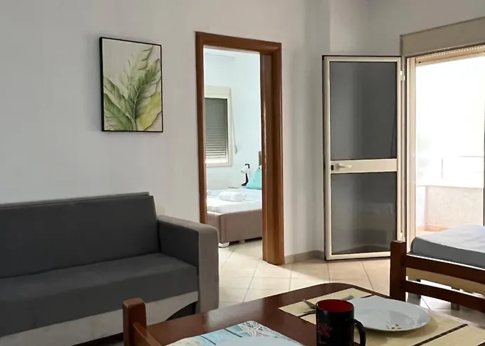 Sol - Entire On A Budget Appartement Durrës